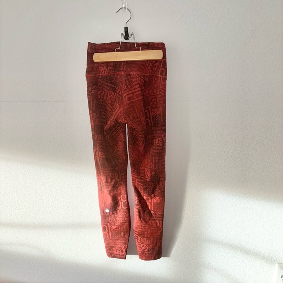 Lululemon Wunder Train Red Multi Logo Words - Picture 4 of 6